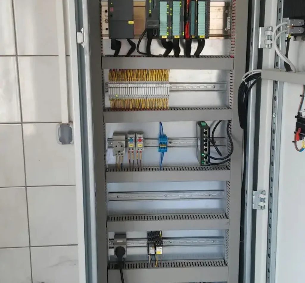 Otomasyon panosunun iç kablolaması